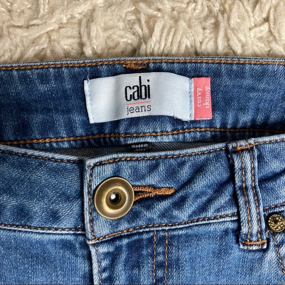 cAbi Distressed Skinny Curvy Medium Wash Jeans Size 8 in EUC - Picture 5 of 11